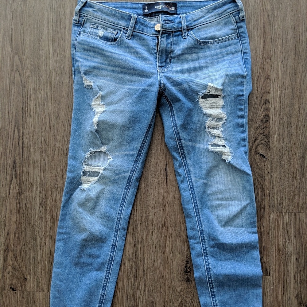🔶🔸New Post🔸🔶Hollister Crop Jeans